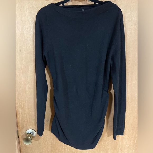 #186- THEORY -long sleeve black cashmere top - Picture 1 of 4